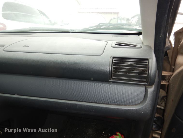 image for item DK7662 2004 Dodge Stratus SE