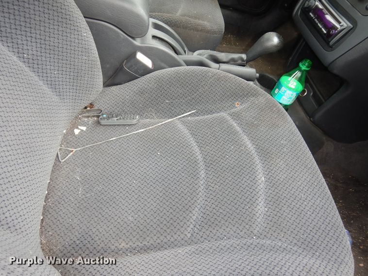 image for item DK7662 2004 Dodge Stratus SE