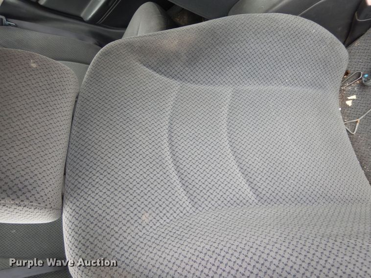 image for item DK7662 2004 Dodge Stratus SE