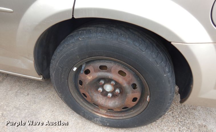 image for item DK7662 2004 Dodge Stratus SE