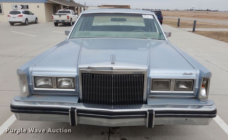 image for item DK7665 1983 Lincoln Town Car