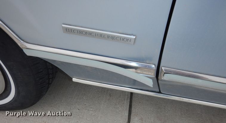 image for item DK7665 1983 Lincoln Town Car