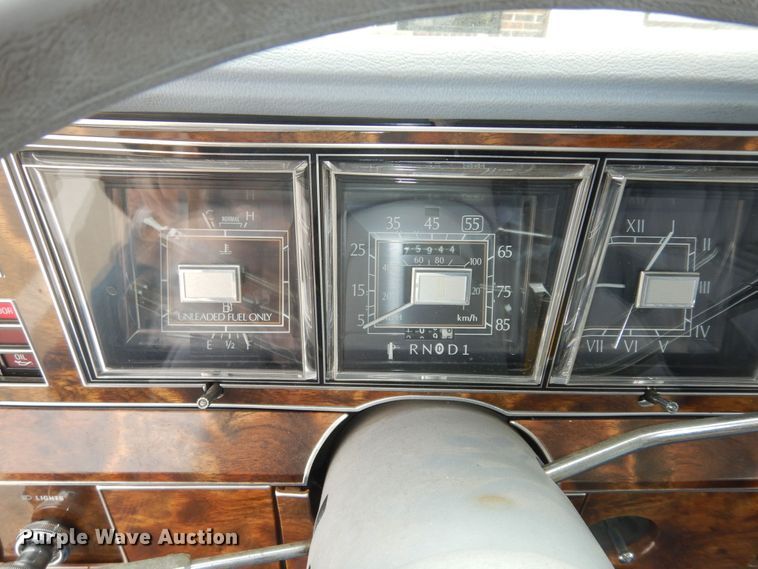 image for item DK7665 1983 Lincoln Town Car