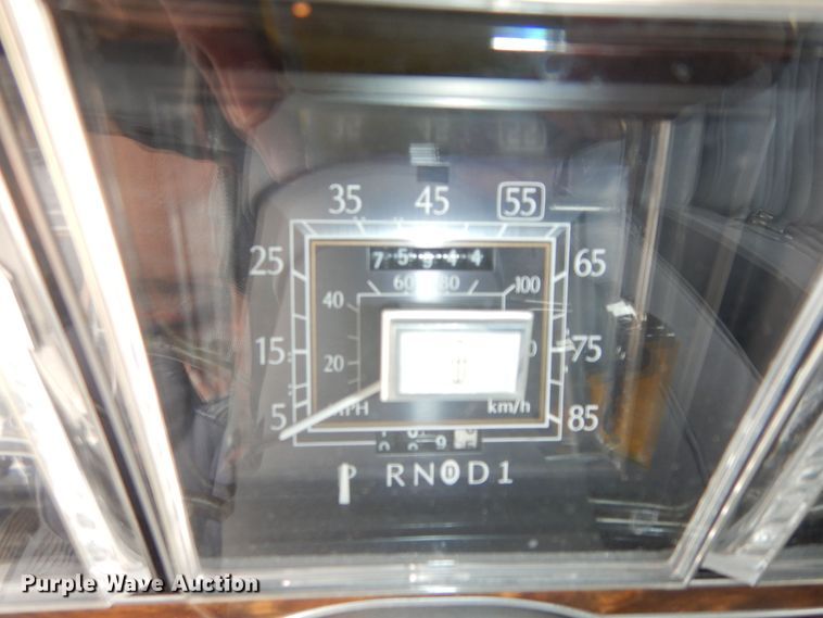 image for item DK7665 1983 Lincoln Town Car