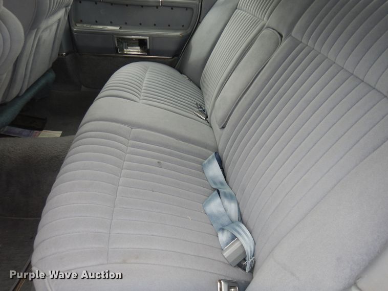 image for item DK7665 1983 Lincoln Town Car