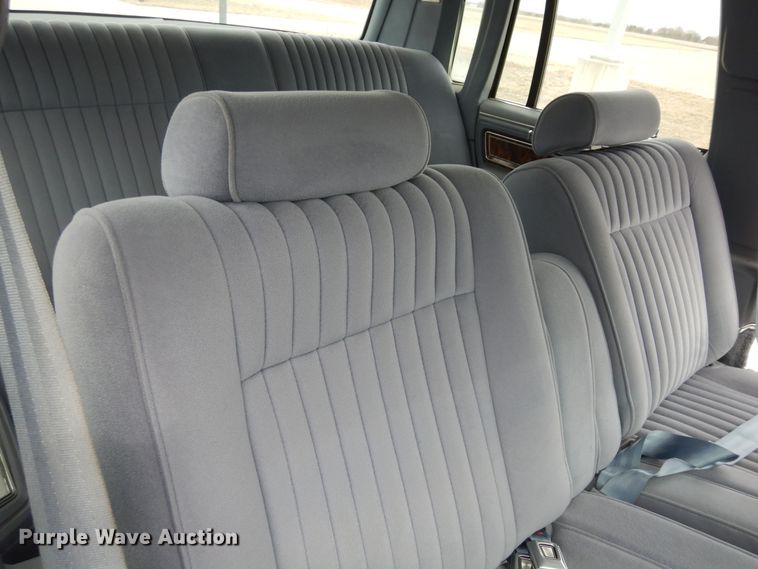 image for item DK7665 1983 Lincoln Town Car