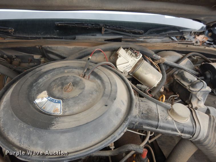 image for item DK7665 1983 Lincoln Town Car