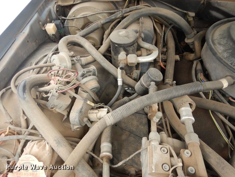 image for item DK7665 1983 Lincoln Town Car