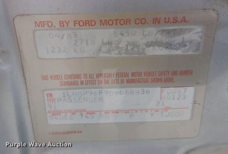 image for item DK7665 1983 Lincoln Town Car