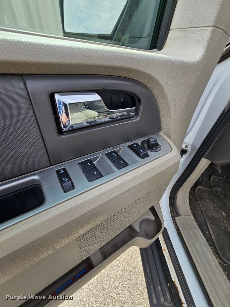 image for item DK7673 2009 Ford Expedition  SUV