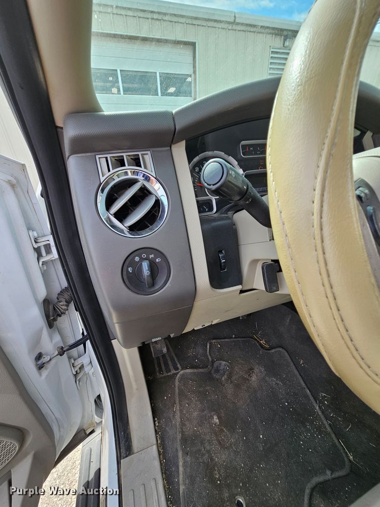 image for item DK7673 2009 Ford Expedition  SUV