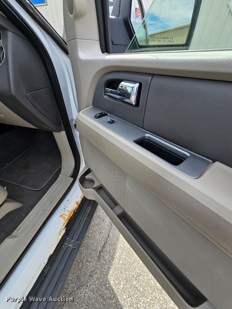 image for item DK7673 2009 Ford Expedition  SUV