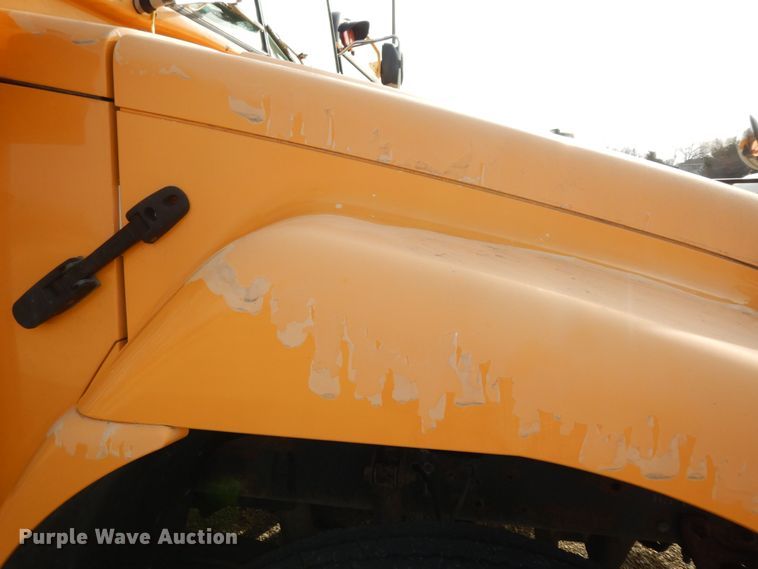 image for item DK7716 2005 Blue Bird Vision  school bus