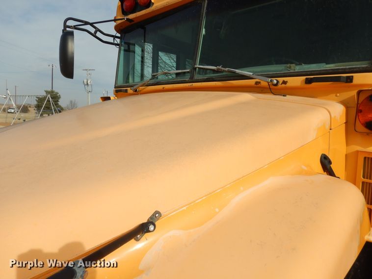 image for item DK7716 2005 Blue Bird Vision  school bus