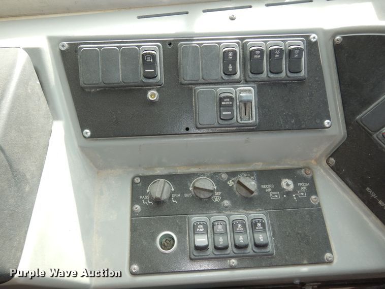 image for item DK7716 2005 Blue Bird Vision  school bus