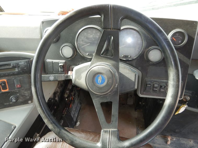 image for item DK7716 2005 Blue Bird Vision  school bus