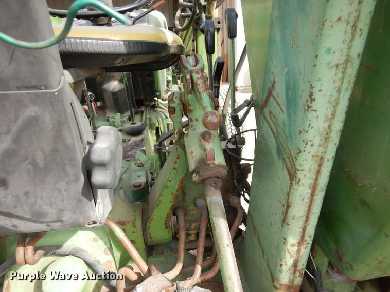 image for item DK7717 1975 John Deere 2030  tractor
