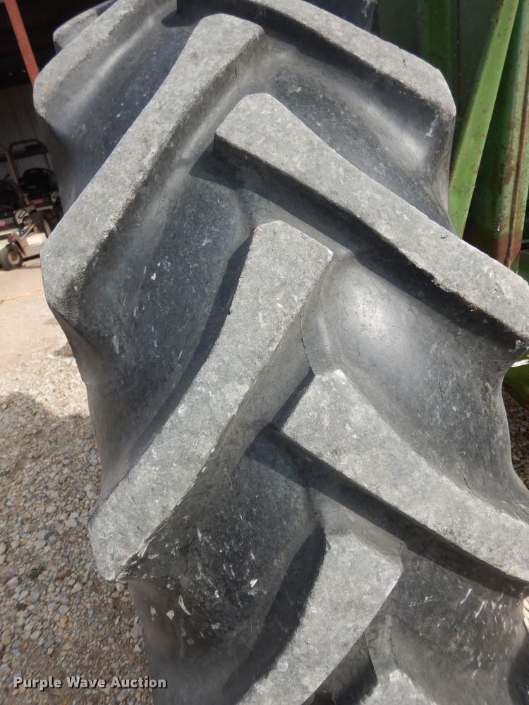 image for item DK7717 1975 John Deere 2030  tractor