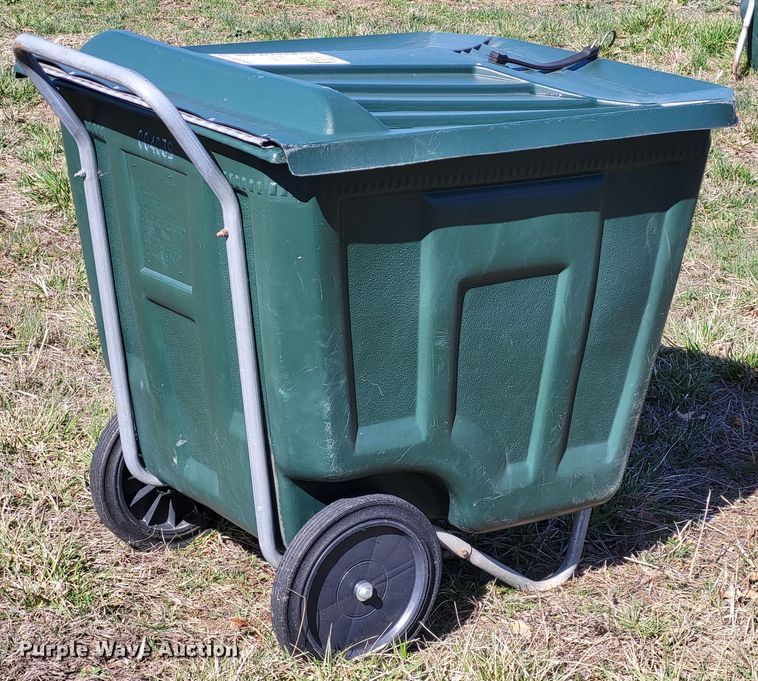 image for item DO3589 Approximately 50 Amerikart trash carts