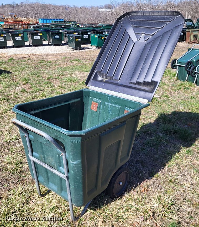 image for item DO3589 Approximately 50 Amerikart trash carts