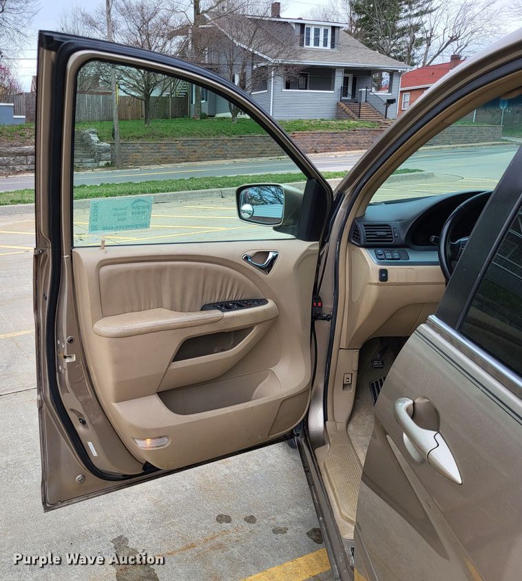 image for item DO3597 2006 Honda Odyssey  van