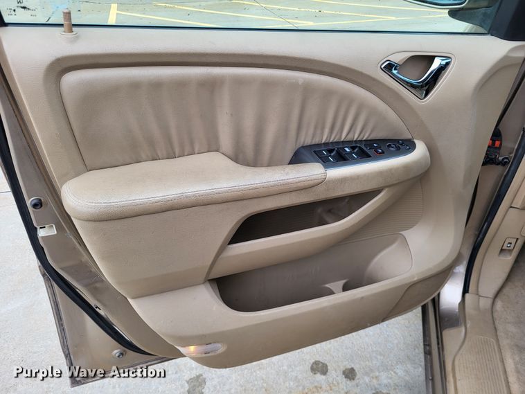 image for item DO3597 2006 Honda Odyssey  van