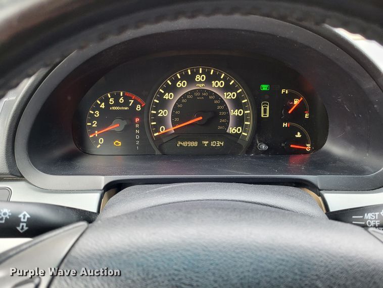 image for item DO3597 2006 Honda Odyssey  van