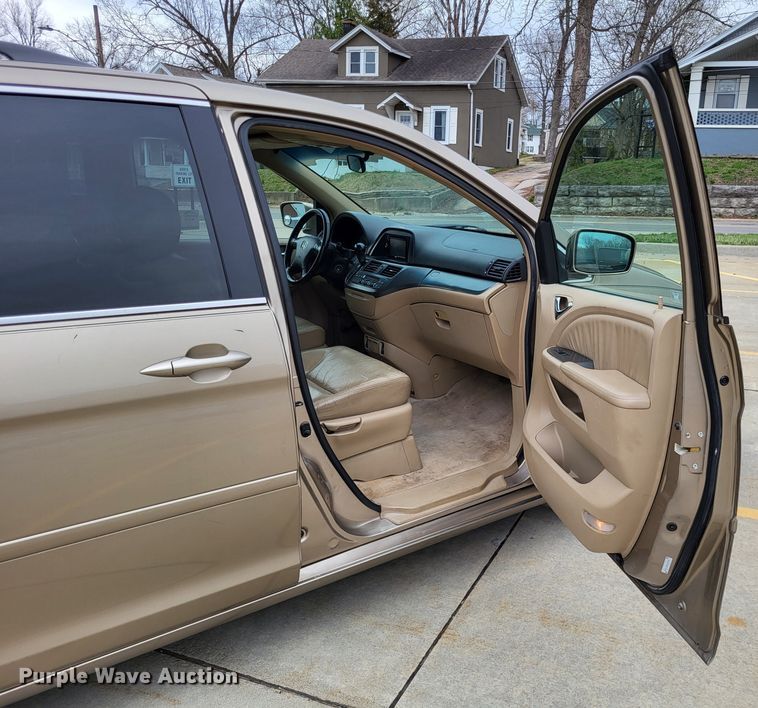image for item DO3597 2006 Honda Odyssey  van