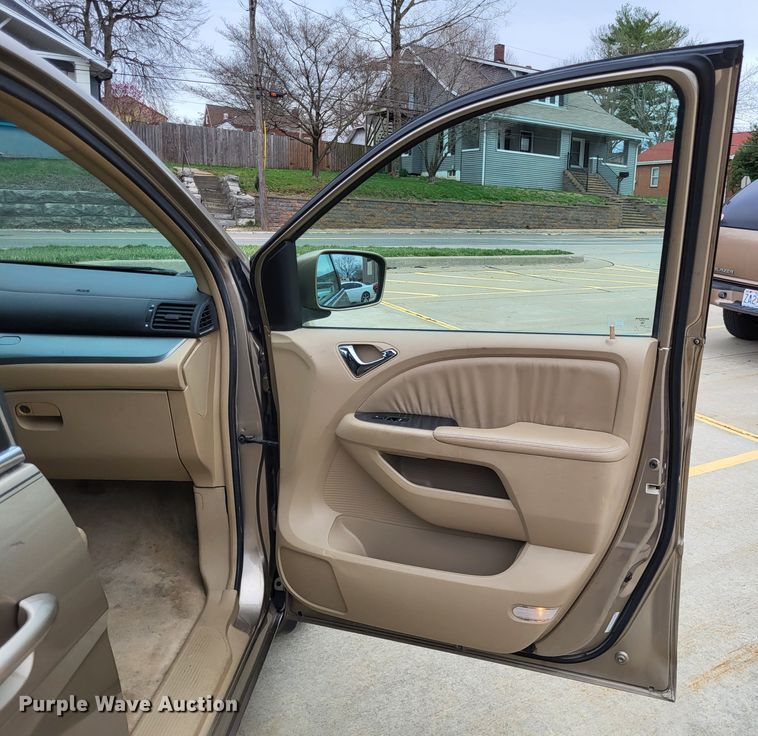 image for item DO3597 2006 Honda Odyssey  van