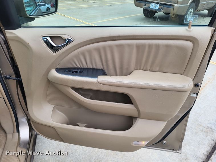 image for item DO3597 2006 Honda Odyssey  van