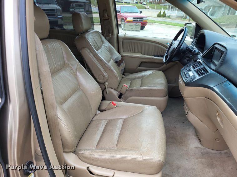 image for item DO3597 2006 Honda Odyssey  van