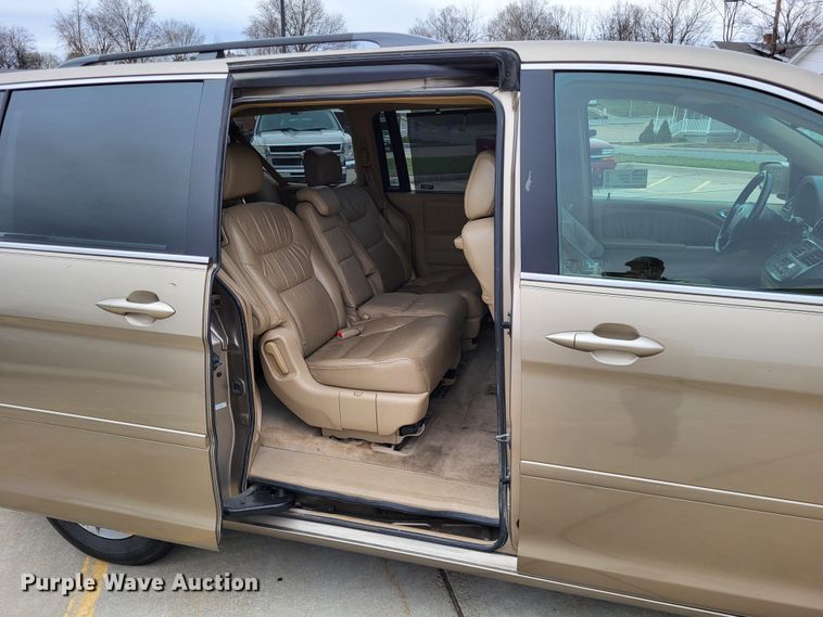 image for item DO3597 2006 Honda Odyssey  van