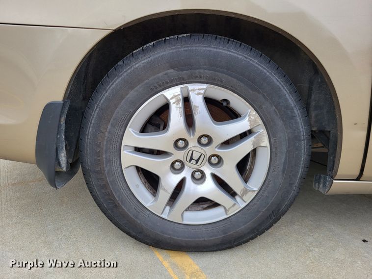 image for item DO3597 2006 Honda Odyssey  van