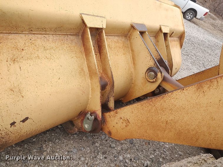 image for item DO3835 1987 John Deere 544E  wheel loader