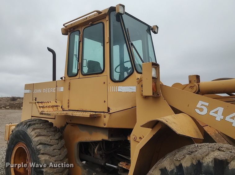 image for item DO3835 1987 John Deere 544E  wheel loader