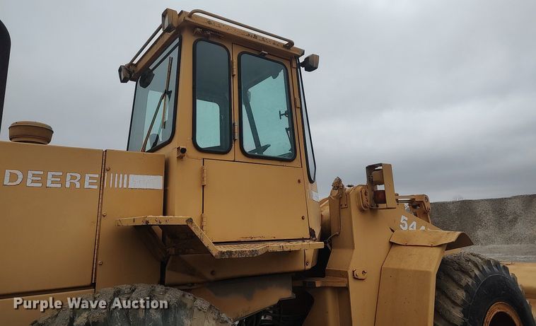 image for item DO3835 1987 John Deere 544E  wheel loader