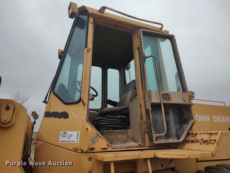 image for item DO3835 1987 John Deere 544E  wheel loader