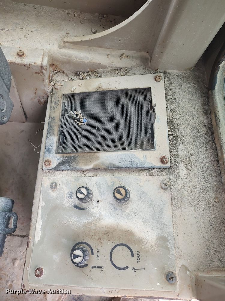 image for item DO3835 1987 John Deere 544E  wheel loader