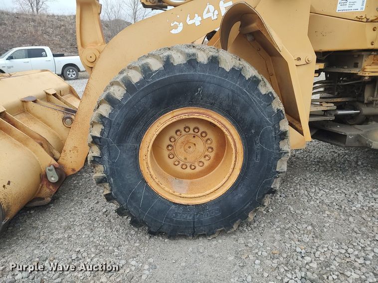 image for item DO3835 1987 John Deere 544E  wheel loader