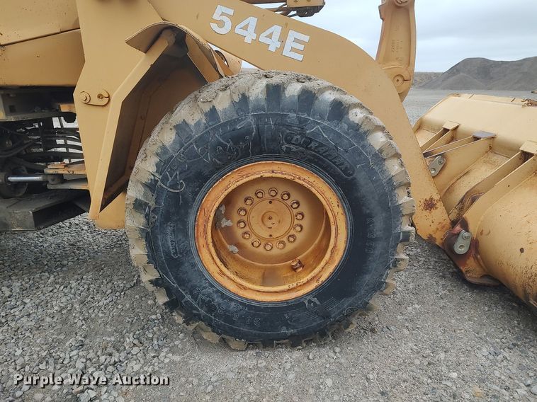 image for item DO3835 1987 John Deere 544E  wheel loader