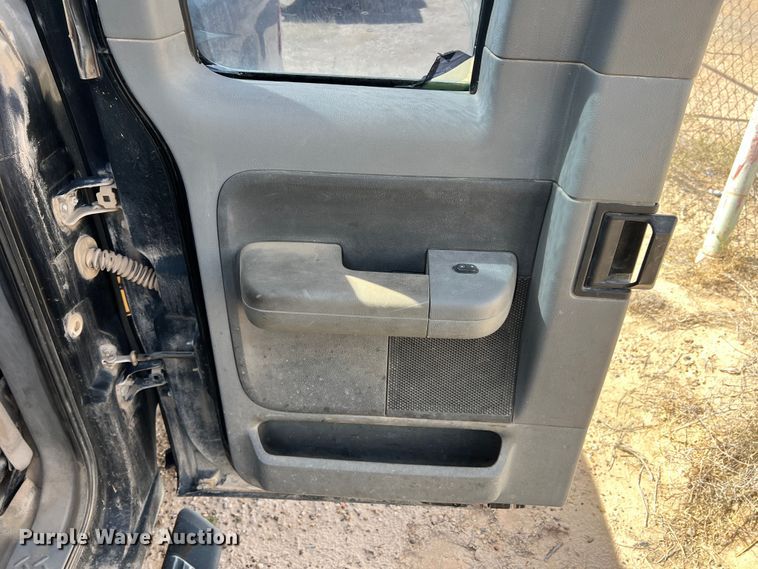 image for item DP0007 2006 Ford F150  SuperCab pickup truck