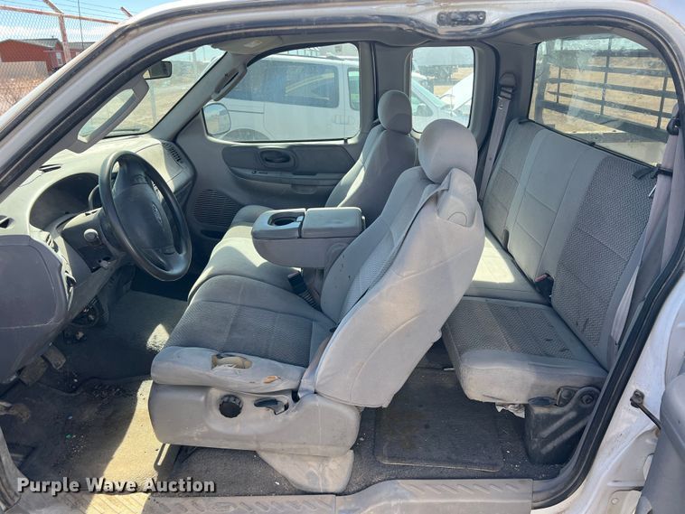 image for item DP0009 2003 Ford F150  SuperCab pickup truck