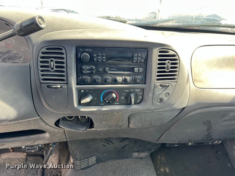 image for item DP0009 2003 Ford F150  SuperCab pickup truck