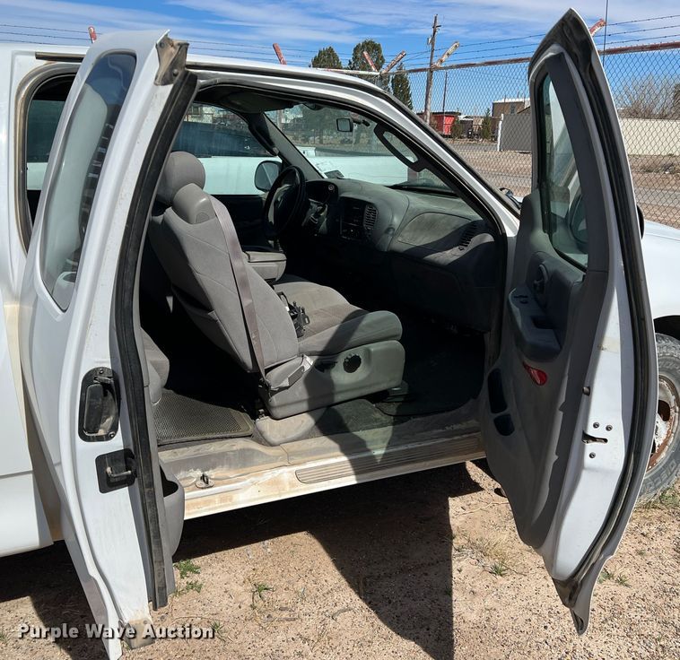 image for item DP0009 2003 Ford F150  SuperCab pickup truck