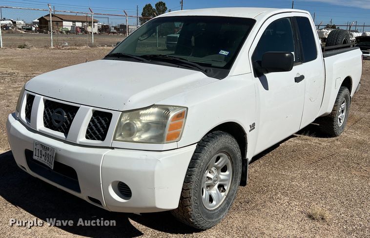 image for item DP0010 2004 Nissan Titan  King Cab pickup truck