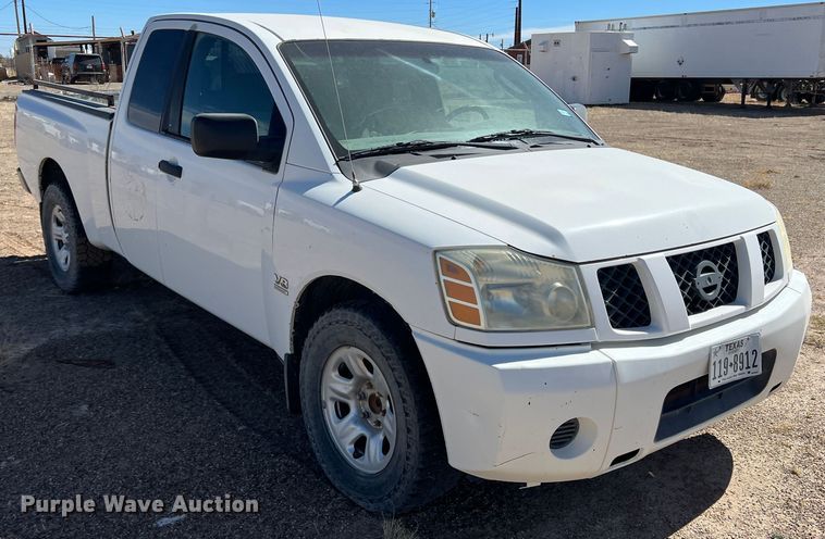 image for item DP0010 2004 Nissan Titan  King Cab pickup truck