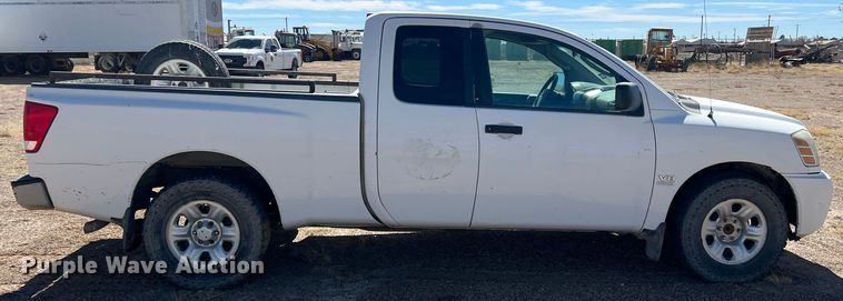 image for item DP0010 2004 Nissan Titan  King Cab pickup truck