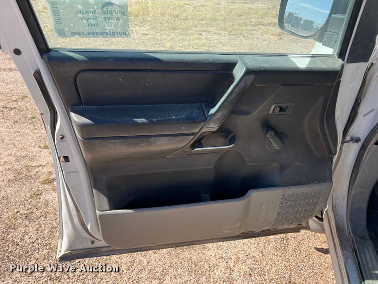 image for item DP0010 2004 Nissan Titan  King Cab pickup truck