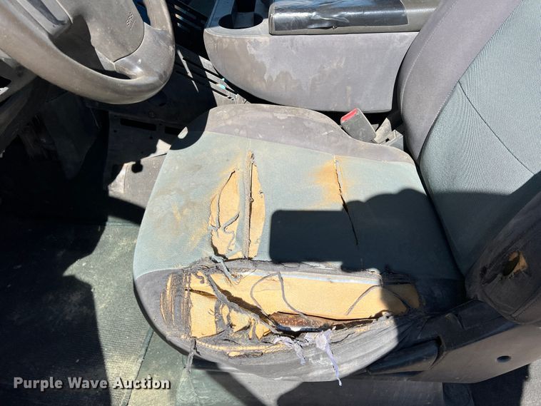 image for item DP0010 2004 Nissan Titan  King Cab pickup truck