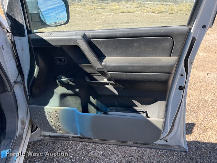 image for item DP0010 2004 Nissan Titan  King Cab pickup truck